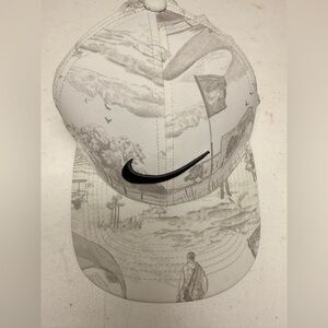 Nike Artistic Cream and Black Golf Hat